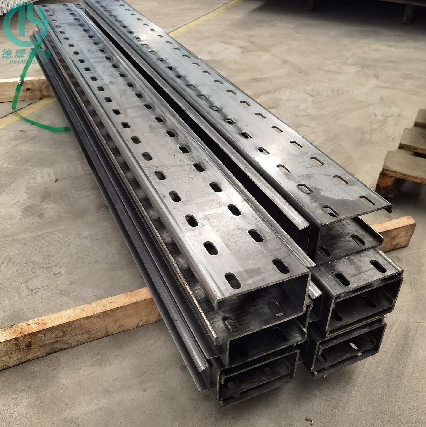 10B双排链式 托盘式输送机配件标准开孔机架带卡槽主梁型材零部件,淘宝优惠券,粉丝福利购,淘宝优惠卷