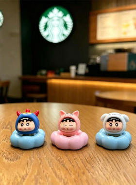 蜡笔小新可旋转车载桌面摆件治愈