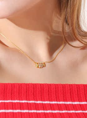 项链女款颈链18K黄金色年年有鱼项链送女友生日情人节礼物