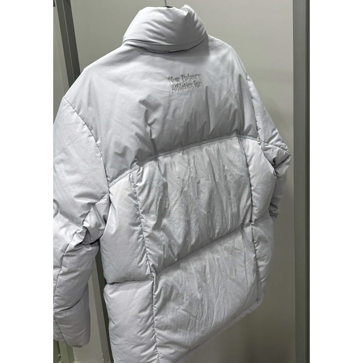 New Balance NB鹅绒男女同款宽松短款保暖立领韩版羽绒服NPFCO143
