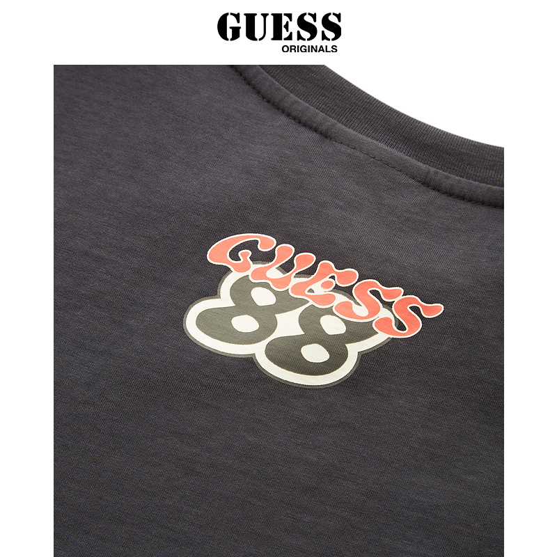 GUESS Originals x 88rising胶囊系列女短袖T恤-W3PI72K2Q40 - 图2