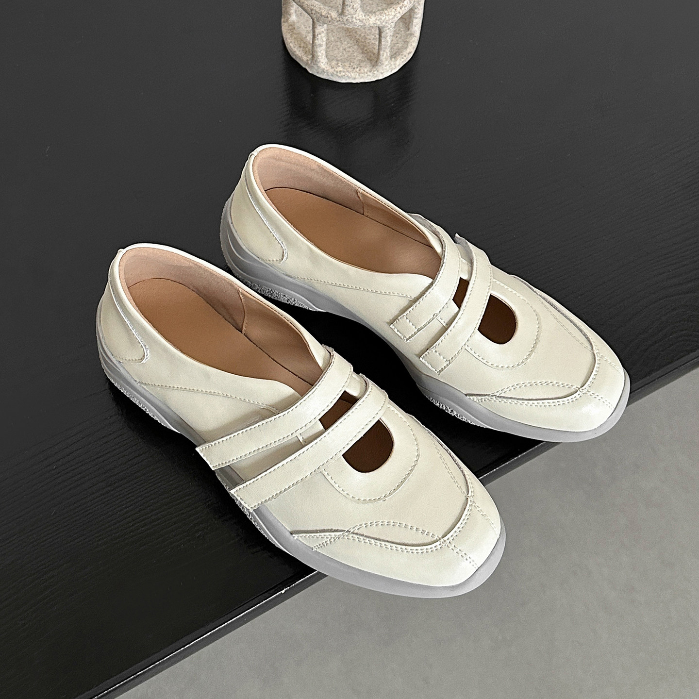 圆圆妈2026春季简约圆头中口魔术贴玛丽珍舒适百搭平底牛皮女鞋子,淘宝优惠券,粉丝福利购,淘宝优惠卷