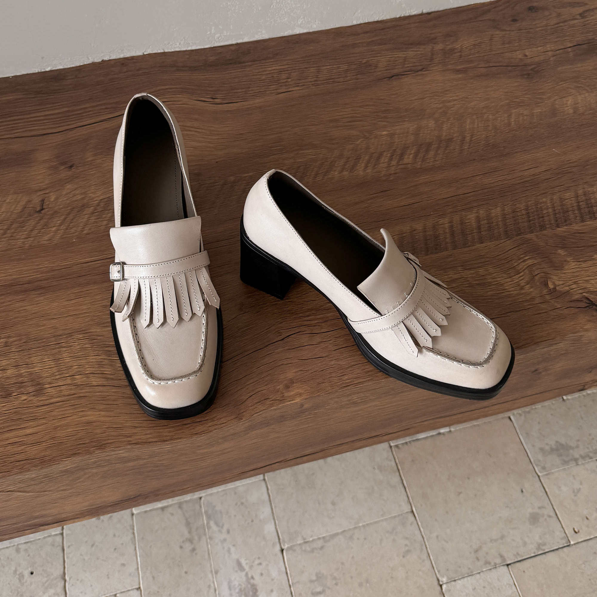 圆圆妈2026春季时尚粗跟鞋方头中口流苏一脚蹬单鞋通勤牛皮粗跟鞋,淘宝优惠券,粉丝福利购,淘宝优惠卷