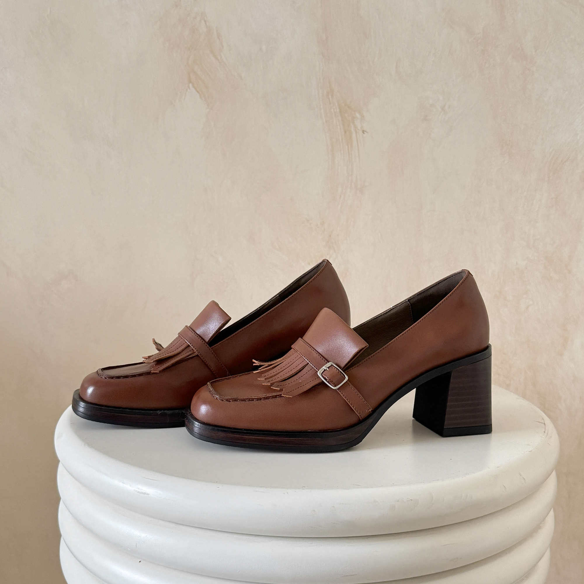 圆圆妈2026春季时尚粗跟鞋方头中口流苏一脚蹬单鞋通勤牛皮粗跟鞋,淘宝优惠券,粉丝福利购,淘宝优惠卷