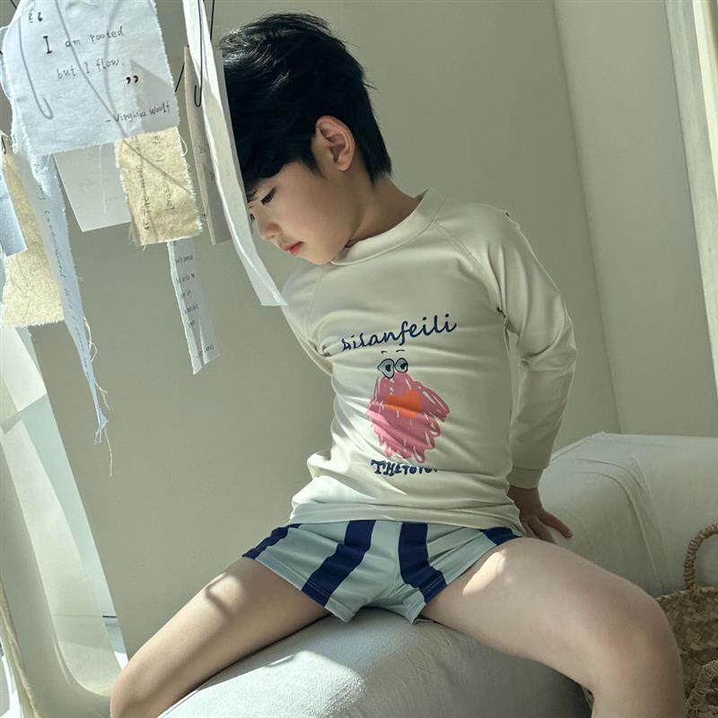 省钱风高级感穿搭男宝泳衣长袖短裤套装防晒泳衣套装男孩游泳衣