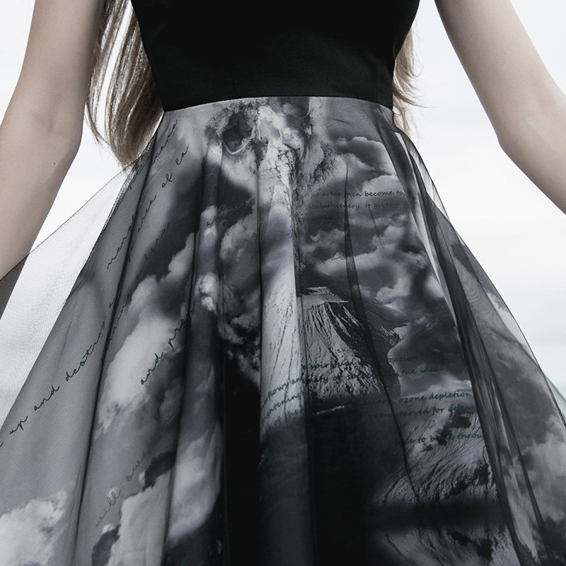 暗黑气质吊带可甜可盐女神范连衣裙 punkrave连衣裙