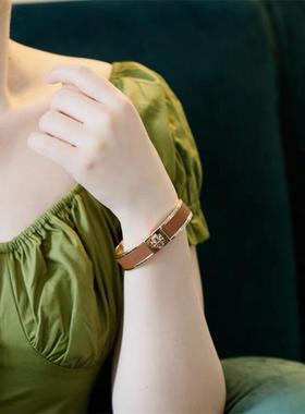 欧美潮牌TB打标牛皮羊皮真皮花纹气质复古百搭耐看手镯女