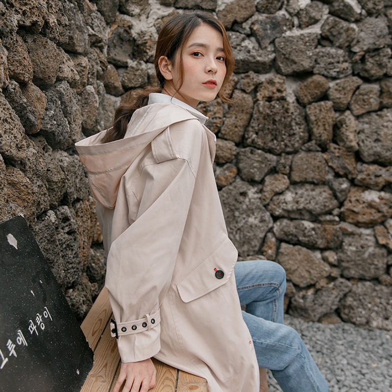 qfour秋装2018新款棒球服女款夹克 qfour短外套