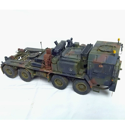 Маленькая рука -соблазненная модель 0020203 Моделирование 1/35 Немецкое 56 -детоновое транспортное транспортное средство Транспортное транспортное средство перетаскивание транспортного средства.