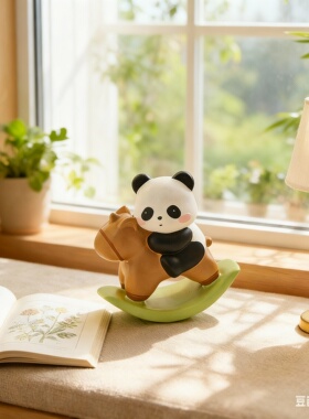 可爱手绘熊猫树脂桌面摆件礼物