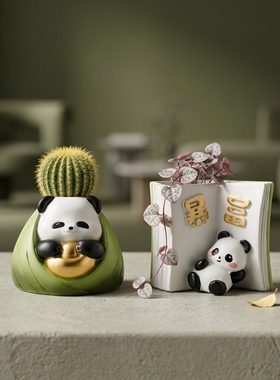 卡通熊猫树脂手绘桌面摆件套组