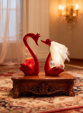 红色天鹅树脂发光婚礼桌面摆件