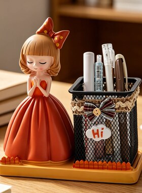 儿童节礼物可爱少女笔筒摆件