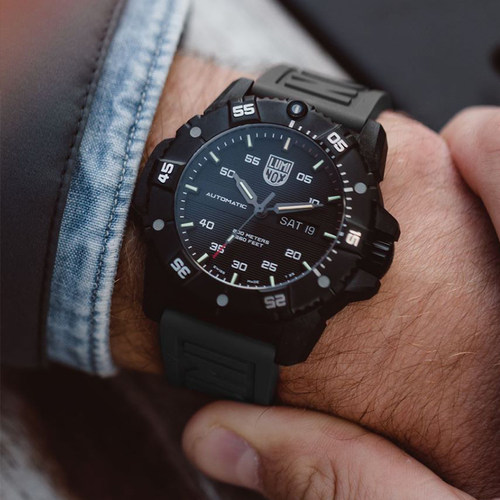 雷美诺时（Luminox）碳纤大师自动机械表瑞士表夜光潜水表3875.BO - 图0