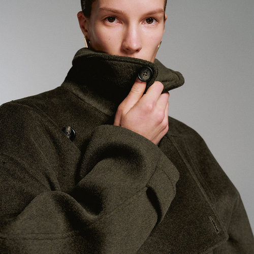 UR国内2025冬季女装琥珀流光风腰带含羊毛毛呢外套UWJ150112 - 图1