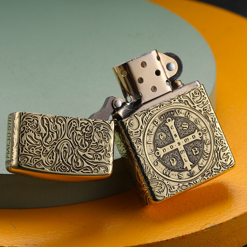 チューニングZippo ⚡️Armor コンスタンティン(修道僧Ver.)