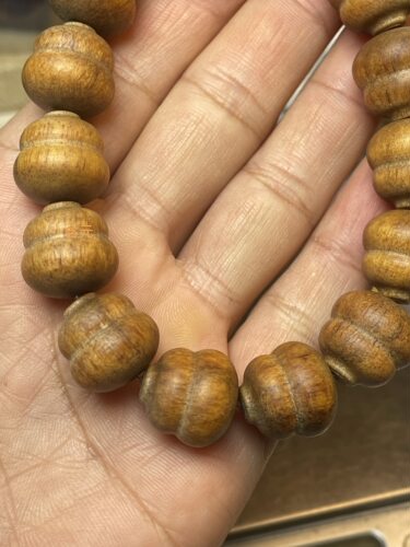 贡木粗磨未打磨清香味老料沉水雕刻年糕油葫芦手串文玩念珠盘沉香 - 图3