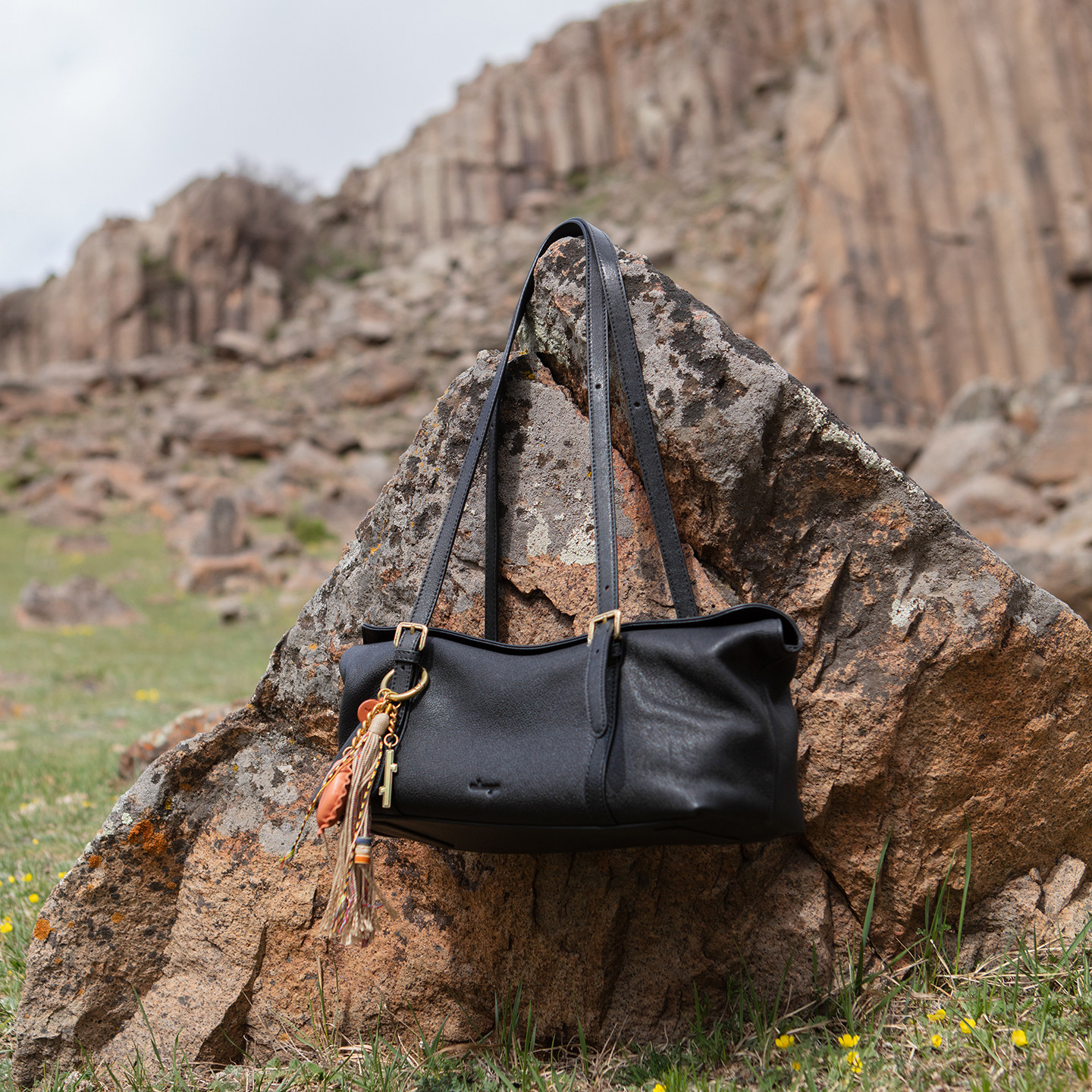 食草堂团圆法棍包2025夏季新款水染植鞣皮腋下包轻奢松弛感若年,淘宝优惠券,粉丝福利购,淘宝优惠卷