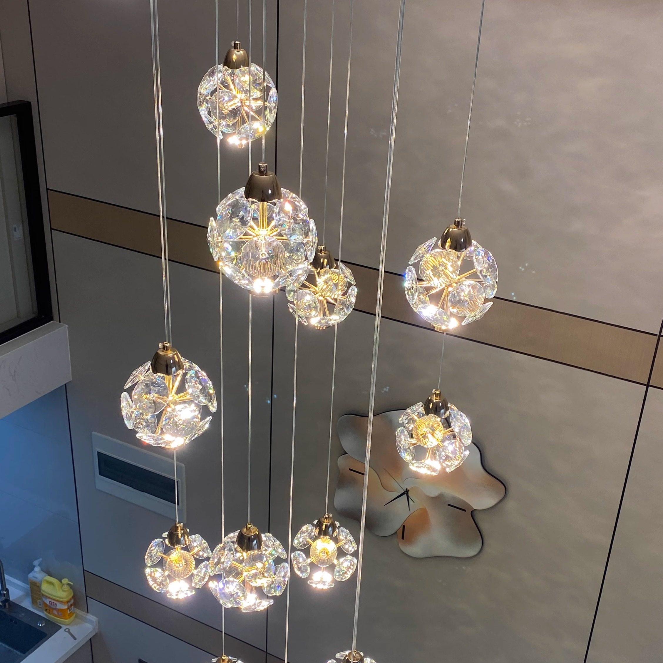 楼梯灯长吊灯花朵水晶灯复式楼现代简约轻奢别墅loft公寓客厅吊灯 - 图1