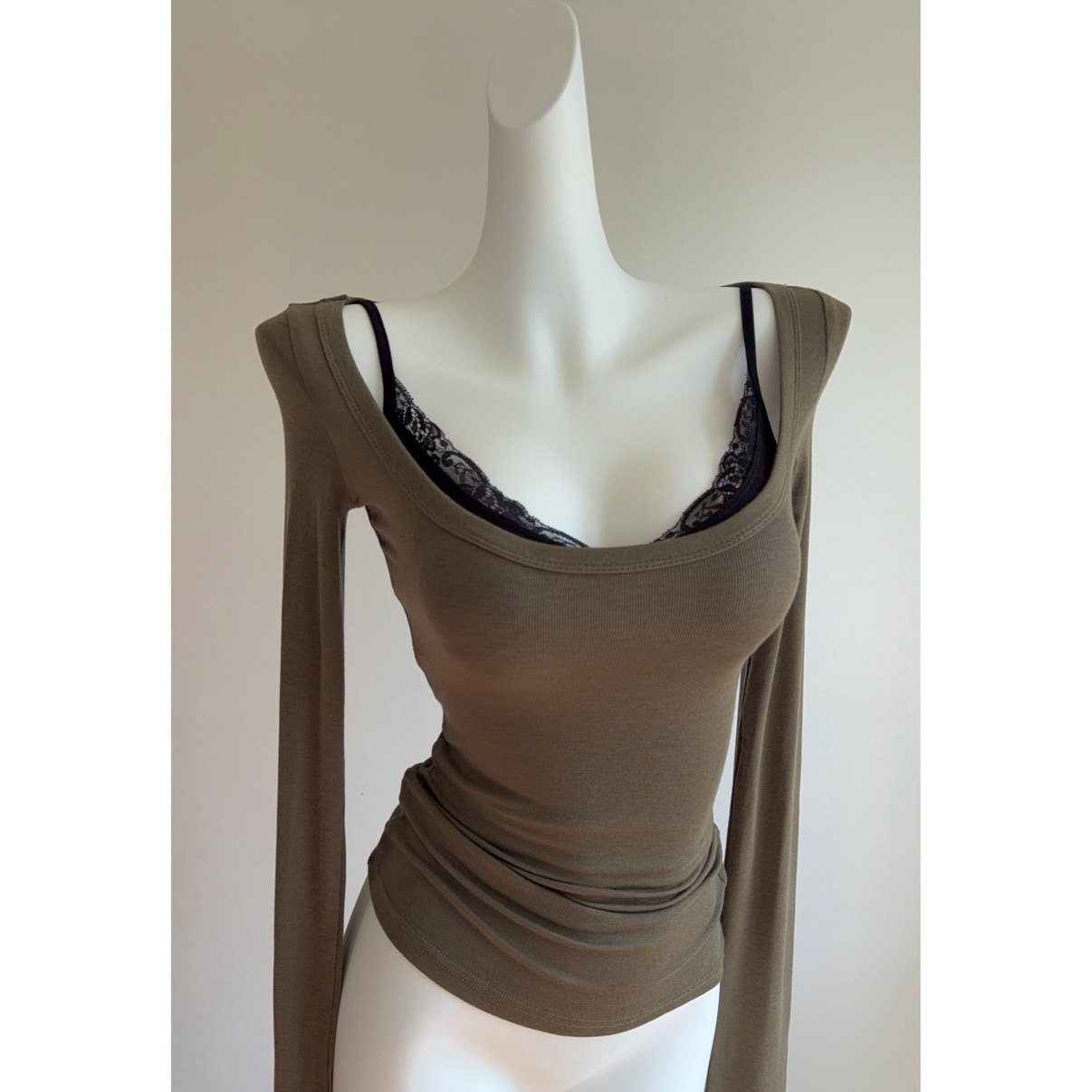 店主私服~纯欲蕾丝吊带+u领长袖内搭打底衫女 莱赛尔天丝羊毛T恤,淘宝优惠券,粉丝福利购,淘宝优惠卷