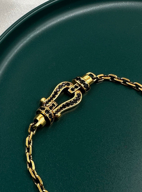 925银镶钻马蹄扣抽拉手链