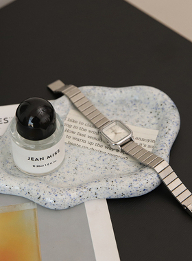 复古陶瓷首饰收纳盘桌面中古风摆件高级感小众饰品展示架香薰托盘