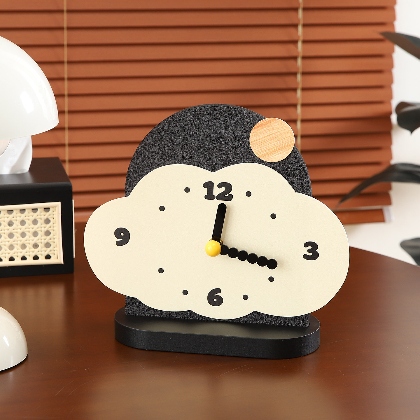 法式中古风创意桌面时钟表摆台式座钟客厅2025新款摆件小众高级感,淘宝优惠券,粉丝福利购,淘宝优惠卷