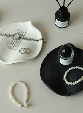 轻奢复古陶瓷首饰收纳托盘桌面中古摆件高级感小众玄关钥匙收纳盘