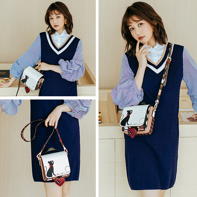 沐鱼小包包2020新款宽带刺绣小方包 沐鱼女士包袋