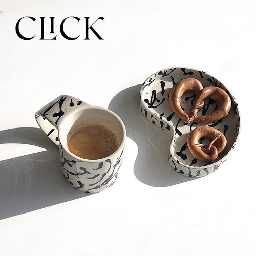 click小众高级感弧形把手不规则泼墨点图案咖啡马克杯水杯蛋糕盘 - 图1