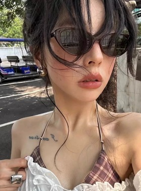 韩版复古三角猫眼红色墨镜女2025新款辣妹街拍高级感圆脸太阳眼镜