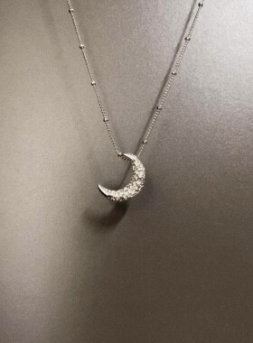 Vintage古着项链女款2026新款新月吊坠锁骨链简约风日常百搭配饰