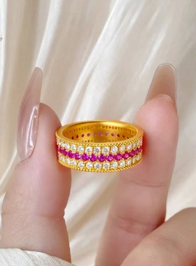 老铺同款黄金色红宝石蔷薇镶钻戒指女仿金包银三排红钻指环高级感