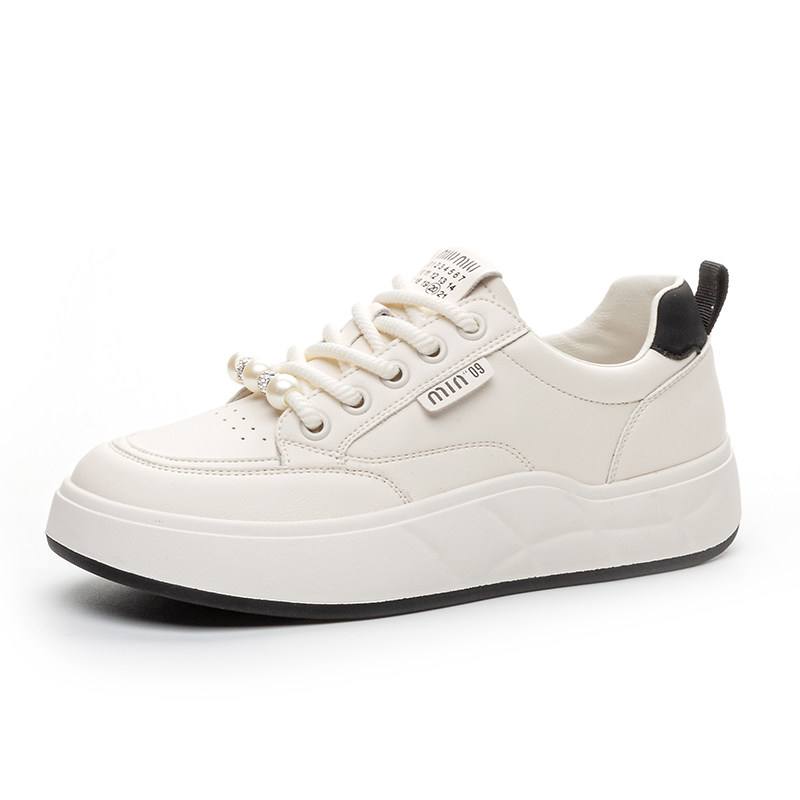 2025年春秋新款真皮大码女鞋41到43小白鞋平底休闲软底运动板鞋潮,淘宝优惠券,粉丝福利购,淘宝优惠卷