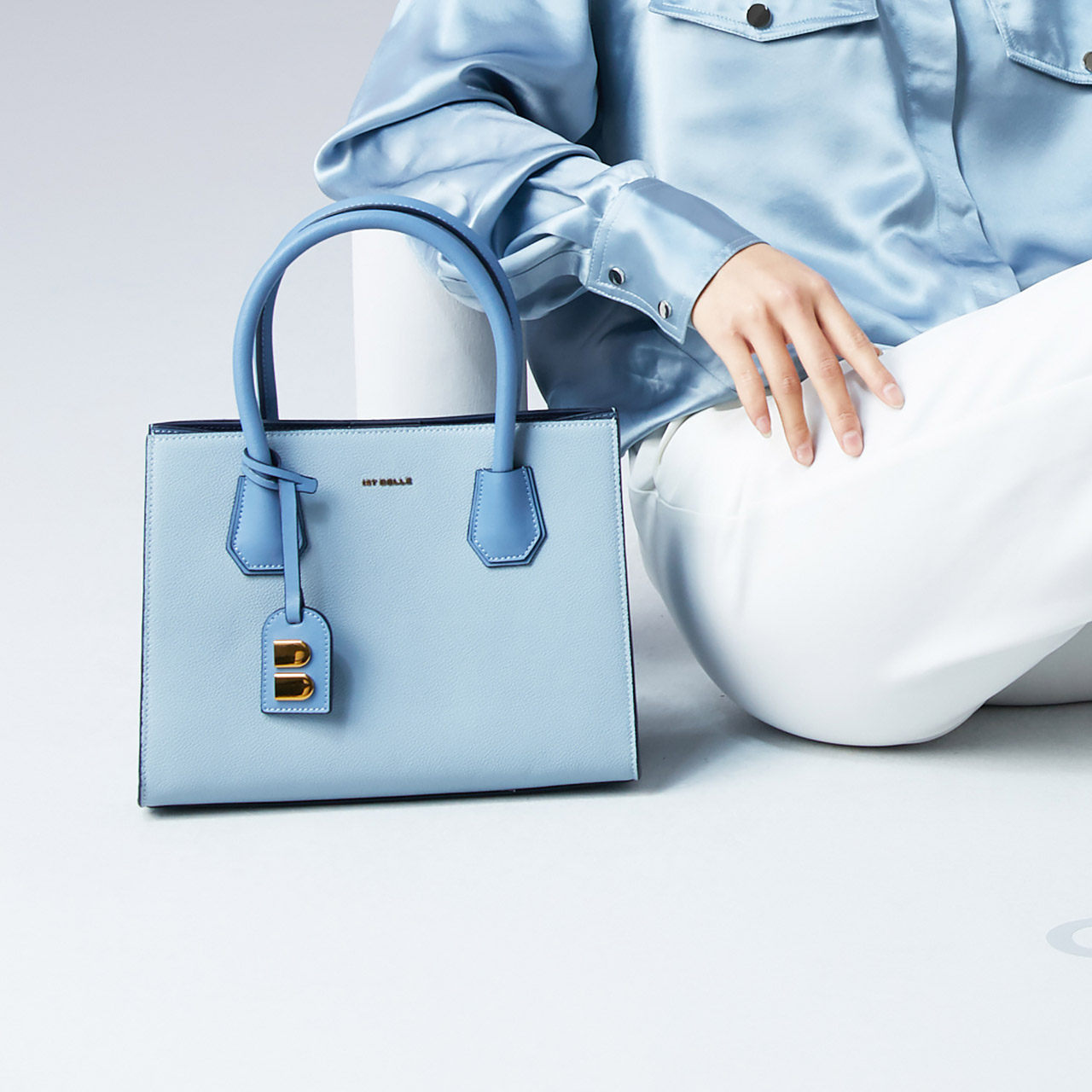 百丽2020春季新款商场同款斜挎包 百丽女士包袋