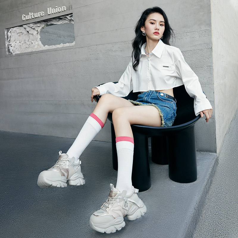  百丽时尚休闲鞋