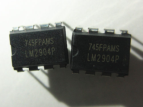 晟记 LM2904P DIP8 双路通用运算放大器 LM2904 - 图0
