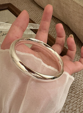 民族风泥鳅背银手镯女精工9999足银百搭圆条古闭口空心纯银手镯