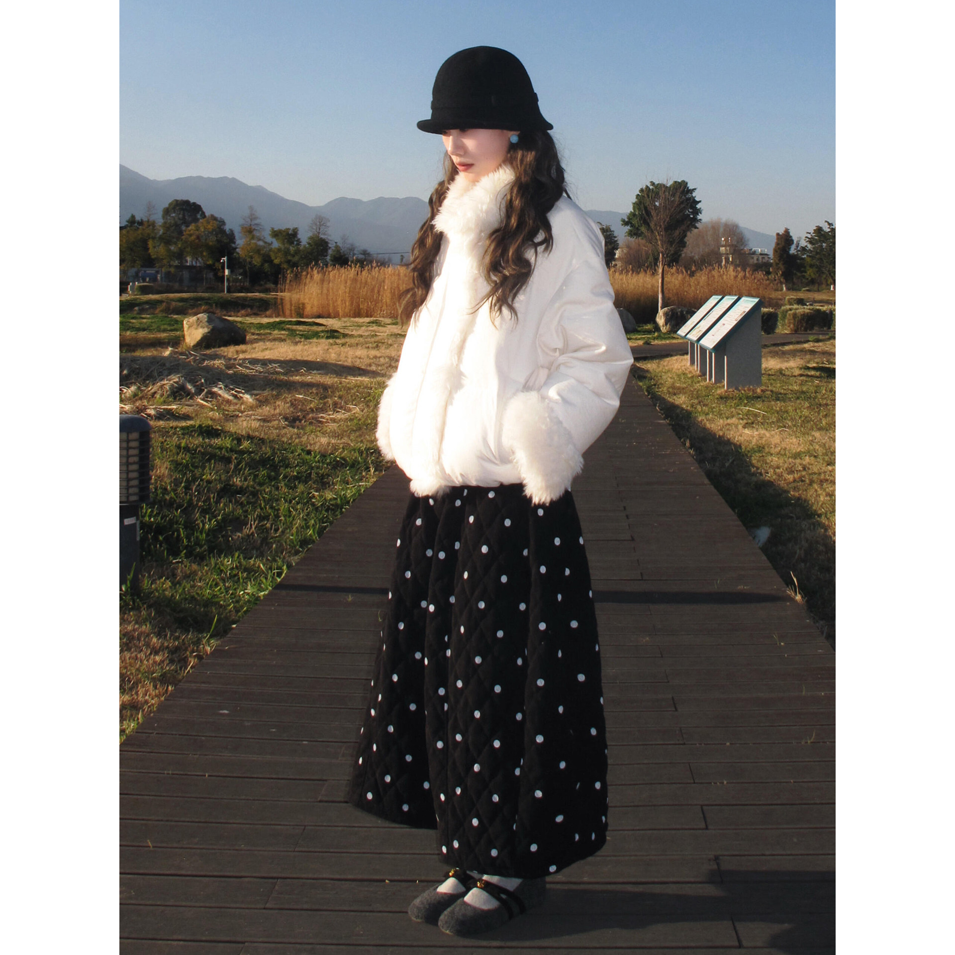 日系复古黑色波点菱格夹棉半身裙女冬加厚灯芯绒松紧腰蓬蓬花苞裙,淘宝优惠券,粉丝福利购,淘宝优惠卷