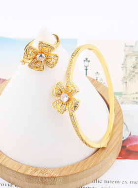 日韩风格小清新幸运四叶灵动手镯戒指套装随意搭搭女式小奢饰品