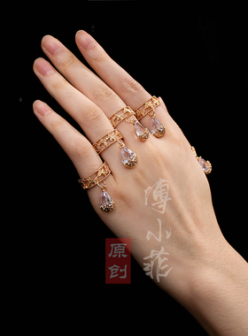 傅小菲女铸铜异域保色