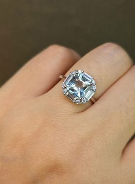 天然海蓝宝公主方戒指重量1.94克拉直径7.7mm全净体实物闪亮