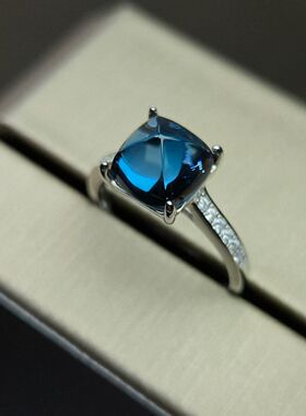 伦敦蓝糖塔托帕石戒指方形直径9mm重量3.6克拉左右全净体925银镶