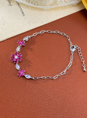 秋冬新款精致时尚轻奢锆石花瓣手链女个性百搭高级感超闪手饰配饰