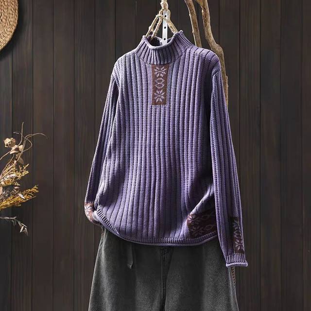 Women's artistic contrast patch embroidered turtleneck sweater