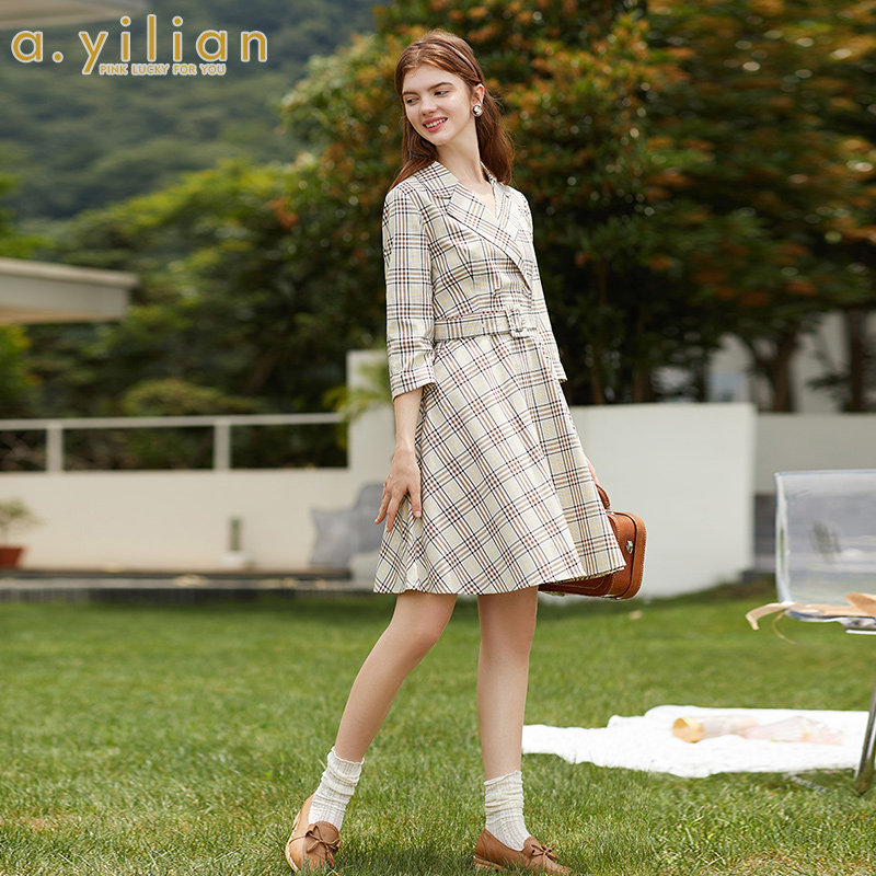 阿依莲2021新款气质女神范连衣裙 ayilian连衣裙