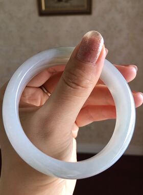 A货天然老坑质感证书翡翠手镯