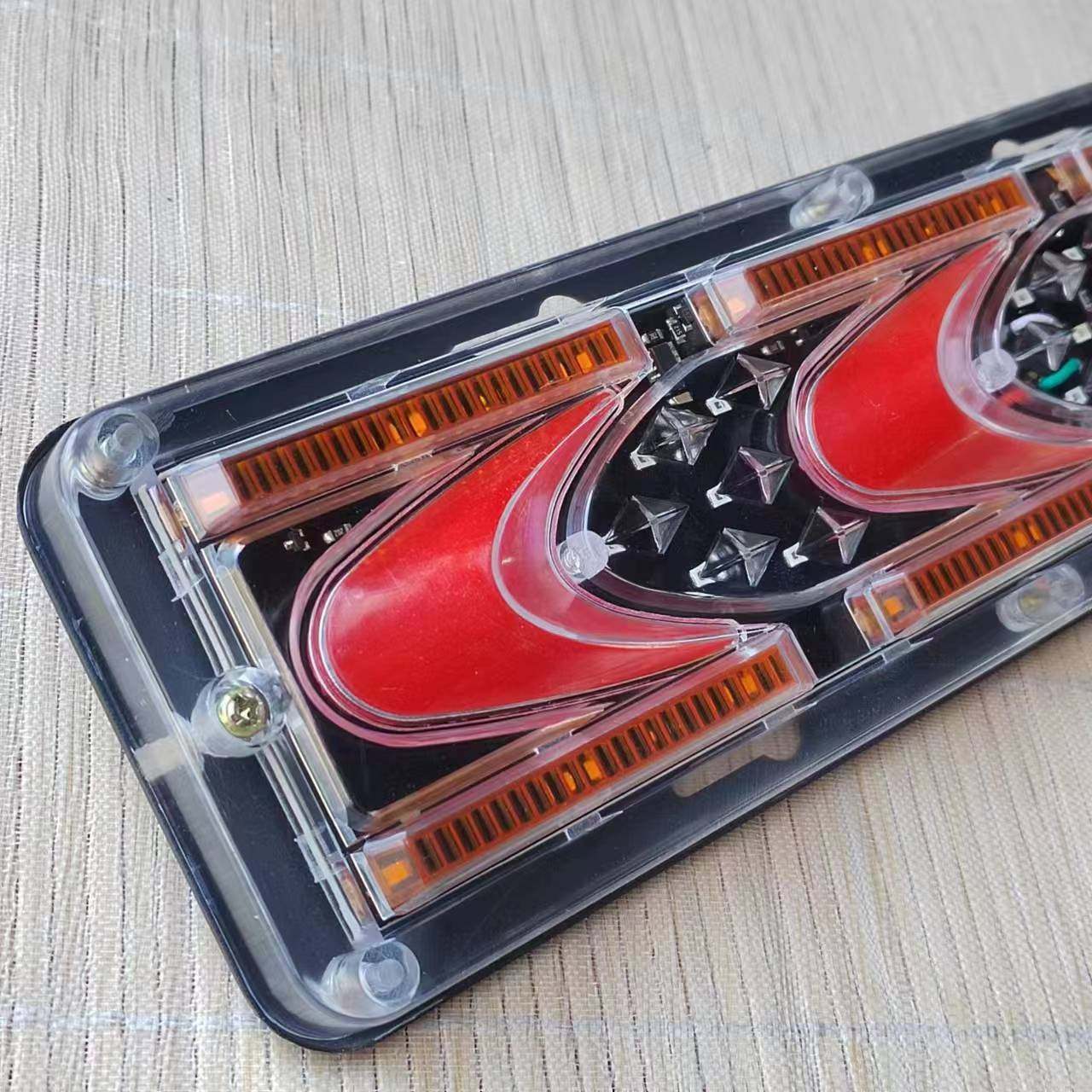 C风131后尾灯总成LED超亮小货车农用车福田时风五征三轮车倒车灯,淘宝优惠券,粉丝福利购,淘宝优惠卷