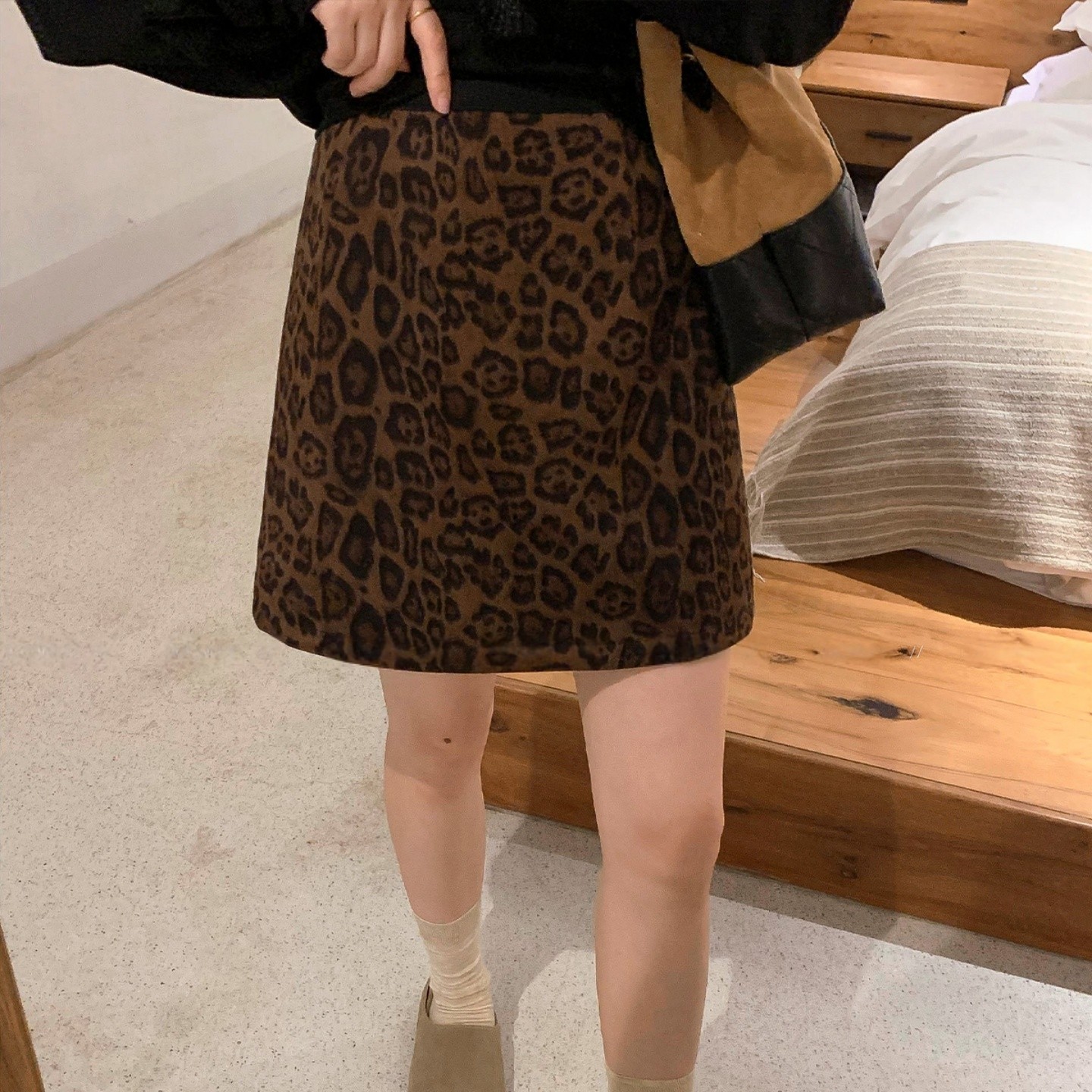 大码梨型身材半身裙女装2025新款秋季复古高腰短裙子防走光A字裙,淘宝优惠券,粉丝福利购,淘宝优惠卷