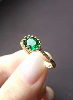 欧美仿绿碧玺戒指女士几何形祖母绿个性气质钻戒绿水晶镀黄金戒指